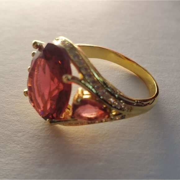 Oval Cut Ruby & White Topaz  Cocktail  Ring 14K Gold on 925 Band - Picture 4 of 9